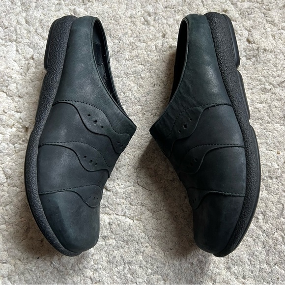 Dansko Black Muted Suede Wavy Slip On Mules Size 41 - Picture 3 of 9